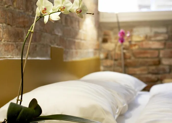 Отель Merchants House 4*