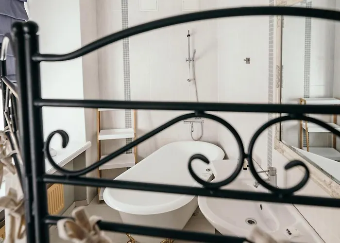 Отель Merchants House