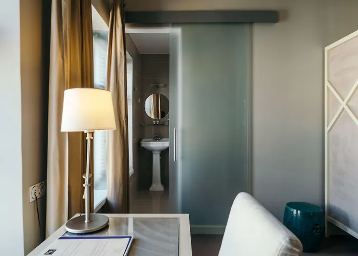 Merchants House Hotel 4*